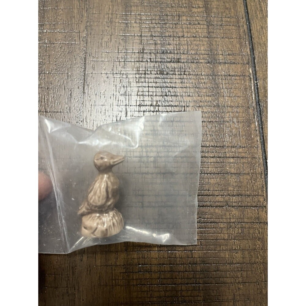Brown Duck Red Rose Tea Figurine Pet Shop Series Wade England in Sealed Bag